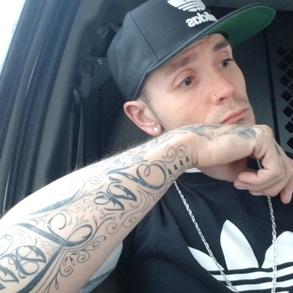 Meet your Posher, Jimmy - Picture 2 of 4